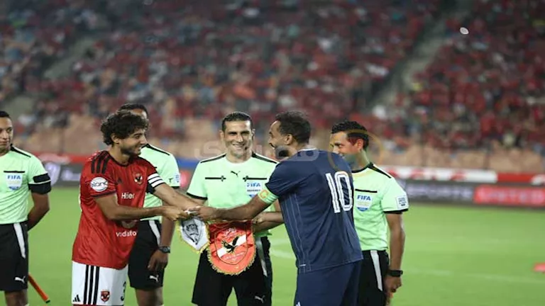 "بن شرقي كان عارف أنه هيحصل".. ميدو يفتح النار على حكم مباراة الأهلي